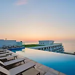Soleil Marie In Infinity Pool & 아파트 *