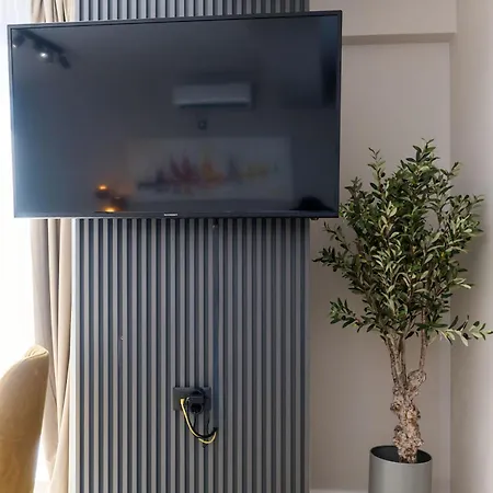 Soleil Marie - Infinity Pool & Mamaia