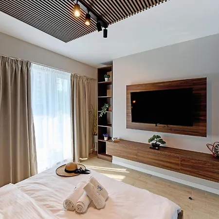 Soleil Marie - Infinity Pool & Apartament