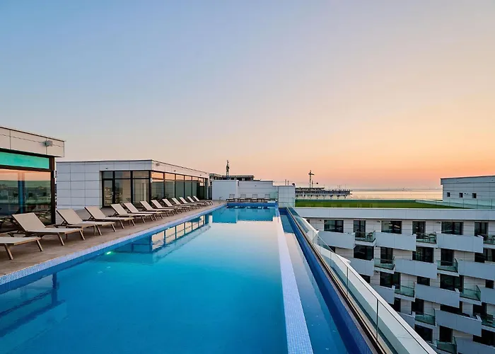 Soleil Marie In Infinity Pool & Mamaia
