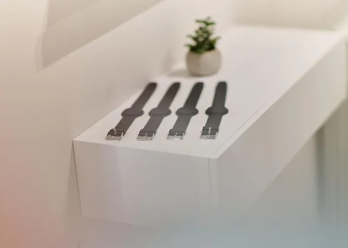 Soleil Marie In Infinity Pool &