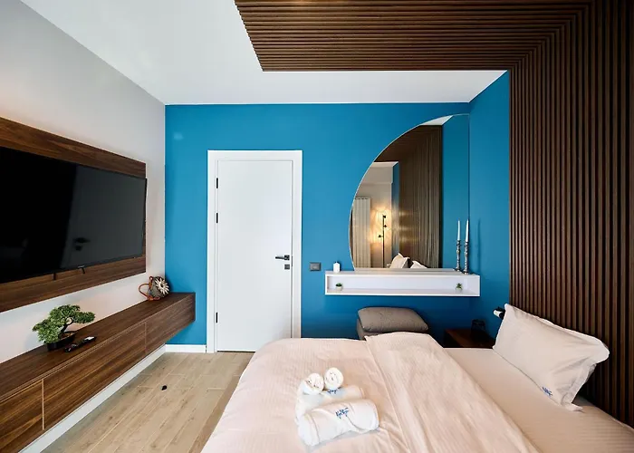 Daire Soleil Marie In Infinity Pool & *