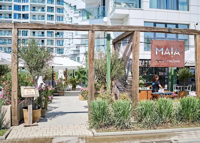 Soleil Marie In Infinity Pool & Daire *